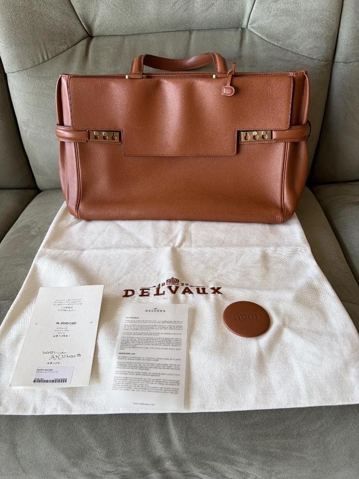 Delvaux tempête business, Handtassen en Accessoires, Tassen | Damestassen, Nieuw, Handtas, Bruin, Ophalen of Verzenden