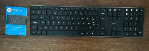BlueBuilt wireless bluetooth keyboard Pro AZERTY BE, Computers en Software, Toetsenborden, Zo goed als nieuw, Azerty, Draadloos