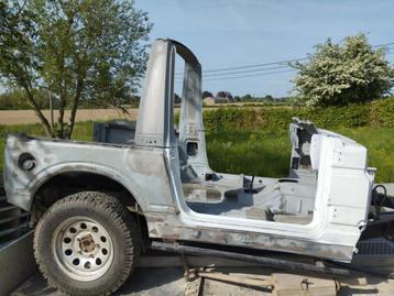 Caisse nue pour Suzuki samurai à terminer beschikbaar voor biedingen