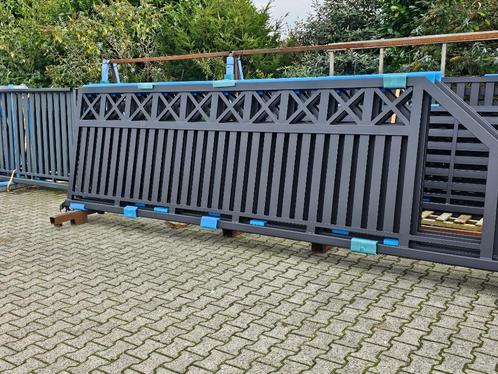 Woodlook schuifpoort nieuw model: 400x150cm zwart compleet!, Tuin en Terras, Tuinpoorten, Nieuw, Schuifpoort, Staal, 150 tot 200 cm