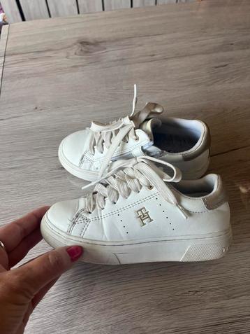 Sneakers Tommy Hilfiger maat 29 beschikbaar voor biedingen