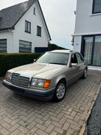 MERCEDES W124 OLDTIMER  E200 BENZINE/LPG MOOI STAAT, Auto's, Handgeschakeld, Particulier, Te koop, Benzine