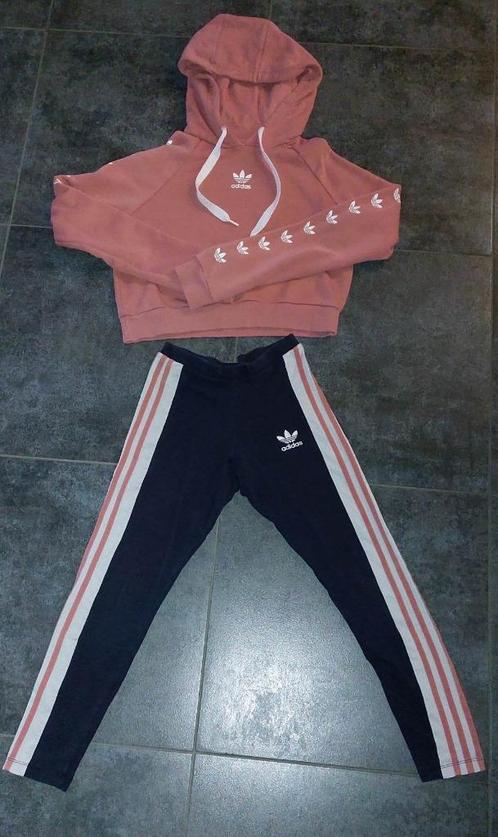 Ensemble de sport 2 pièces pour filles : Adidas taille 8 = 1, Enfants & Bébés, Vêtements enfant | Taille 128, Comme neuf, Fille