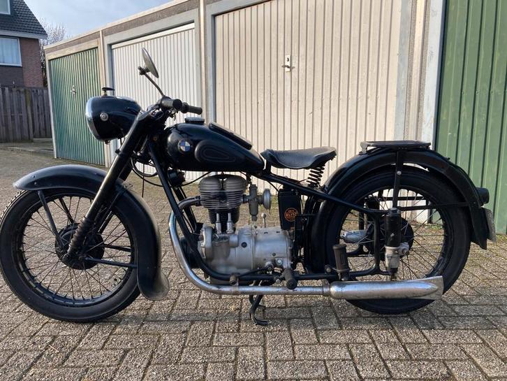 Bmw R25 uit 1950 model R25/0, Motos, Motos | Oldtimers & Ancêtres, Autre, jusqu'à 11 kW, 1 cylindre, Permis Moto A2 minimum, Enlèvement