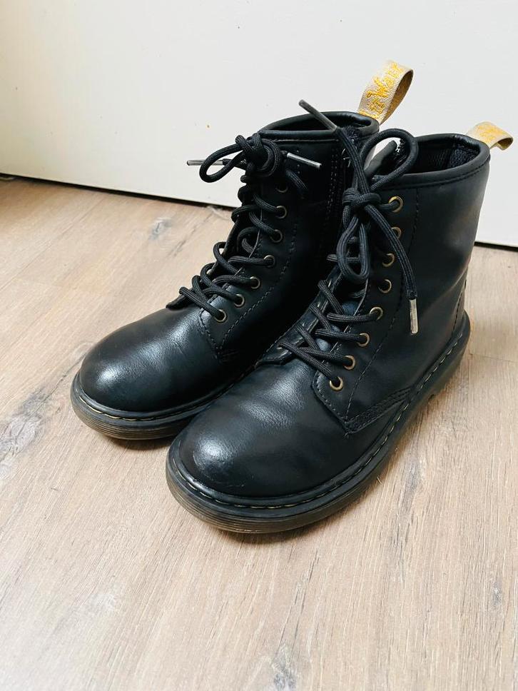 Bottes pour enfants Dr. Martens noires taille 33 vegan, Vêtements | Femmes, Chaussures, Porté, Boots et Botinnes, Noir, Enlèvement ou Envoi
