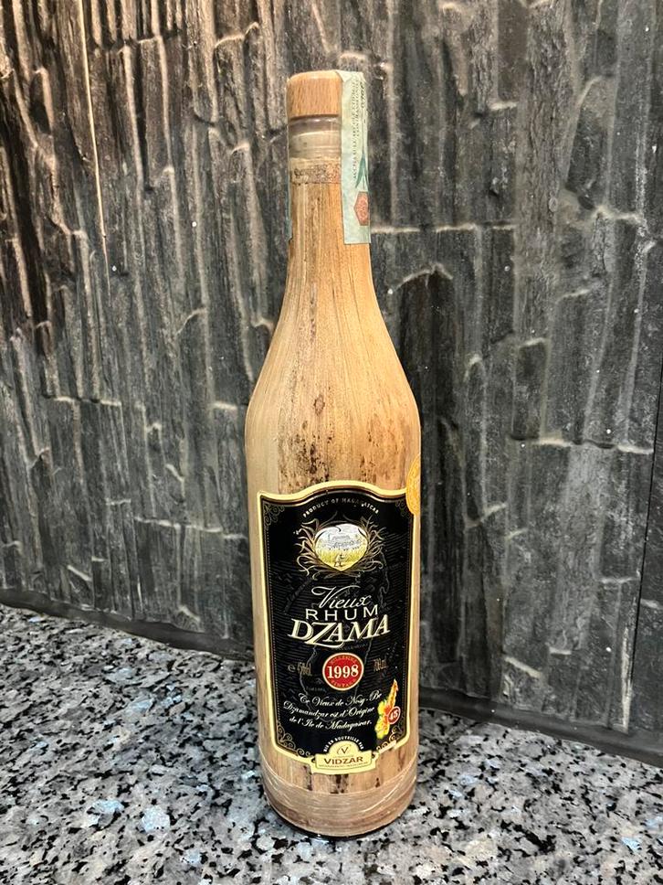 Dzama Vieux Rhum 1998, Verzamelen, Wijnen, Nieuw, Overige typen, Overige gebieden, Vol, Ophalen of Verzenden