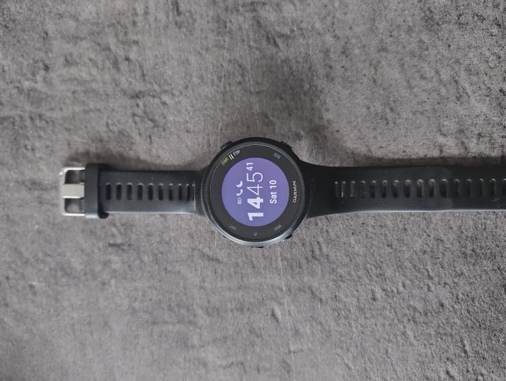 Garmin Forerunner 45 - Zwart + Oplaadkabel, Handtassen en Accessoires, Sporthorloges, Zo goed als nieuw, Android, Zwart, Afstand