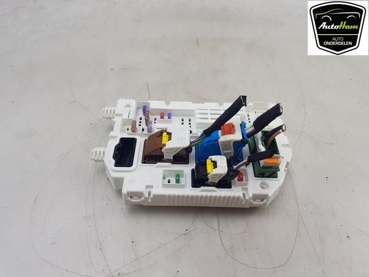 ZEKERINGKAST 308 SW (F4 / FC / FN / FR) (|9846631480|), Auto-onderdelen, Elektronica en Kabels, Peugeot, Gebruikt