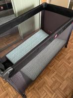 Un lit pliant pour enfant Topmark sommier pliante, matelas, Enfants & Bébés, Lit mezzanine ou Lit superposé, Moins de 70 cm, Comme neuf