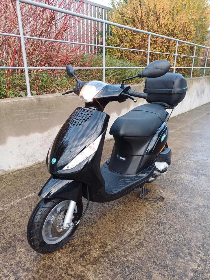 Verkocht!, Vélos & Vélomoteurs, Scooters | Piaggio, Zip, Classe A (25 km/h), Enlèvement