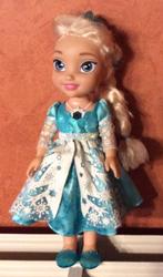 Zingende Elsa pop met lichtgevende jurk en ketting., Ophalen of Verzenden, Gebruikt, Pop