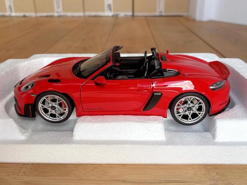 Porsche 718 Boxster Spyder RS rood Norev 1:18 nieuw in doos, Hobby en Vrije tijd, Modelauto's | 1:18, Nieuw, Auto, Norev, Ophalen of Verzenden