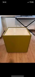 Tabld de nuit Ikea (2 a vendre ), Huis en Inrichting, Slaapkamer | Nachtkastjes, Ophalen, Zo goed als nieuw, Glas