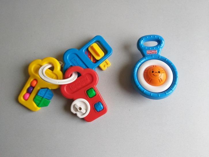 Jouets pour bébés Fisher Price (porte-clés + hochet + pots), Enfants & Bébés, Jouets | Fisher-Price, Comme neuf, Autres types