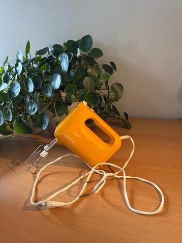 Vintage elektrische mixer van Siemens beschikbaar voor biedingen