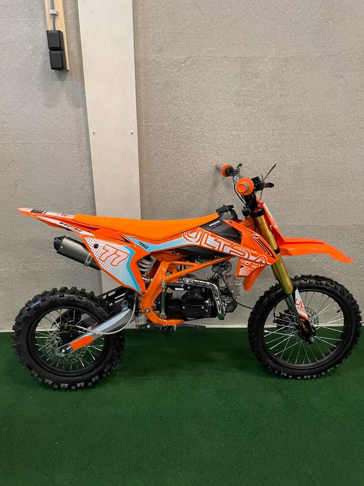 Nieuwe Ultra 125CC 4-takt benzine pitbike/schakel/crossmotor, Motos, Motos | Marques Autre, Entreprise, Moto de cross, Enlèvement