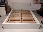 Gratis Ikea bed met gebruikssporen, Huis en Inrichting, Ophalen, Gebruikt, Tweepersoons