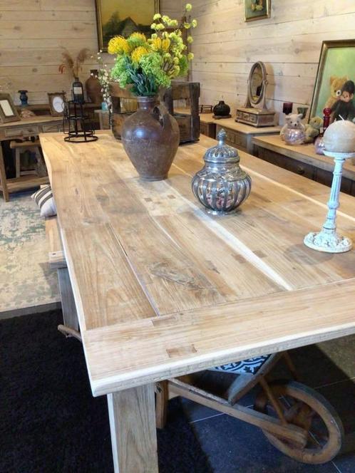 grote massieve boerentafel, Antiek en Kunst, Antiek | Meubels | Tafels, Ophalen
