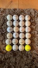 24 golfballen. Merken: Taylormade, Srixon, Bridgestone,…, Enlèvement ou Envoi, Utilisé