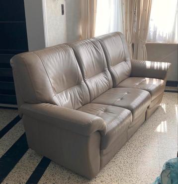 Comfortabel Salon- Zetel 3 zit met relax en 1 zit met relax. beschikbaar voor biedingen