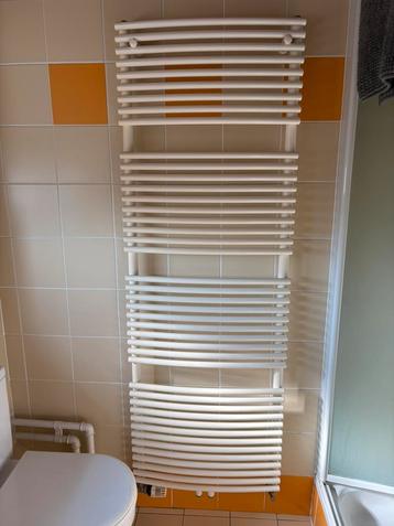 Handdoekradiator beschikbaar voor biedingen