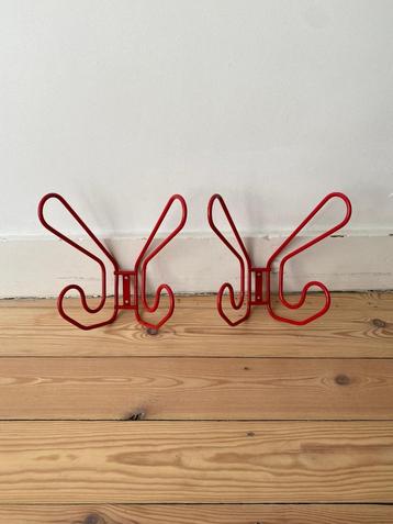 Vintage rode IKEA FRÄN wandkapstok beschikbaar voor biedingen