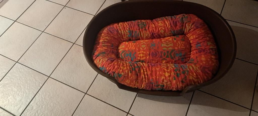 Hondenmand met kussen, Dieren en Toebehoren, Ophalen, Gebruikt, Polyester