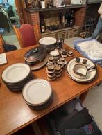 élégant service de table complet, Maison & Meubles, Cuisine | Vaisselle, Enlèvement, Comme neuf, Service complet
