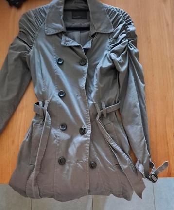 Trenchcoat Vera moda maat S beschikbaar voor biedingen