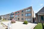 Deels vernieuwd 2 slaapkamer appartement, 50 m² of meer, Provincie West-Vlaanderen