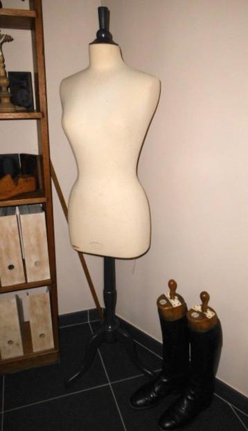 oude paspop beschikbaar voor biedingen