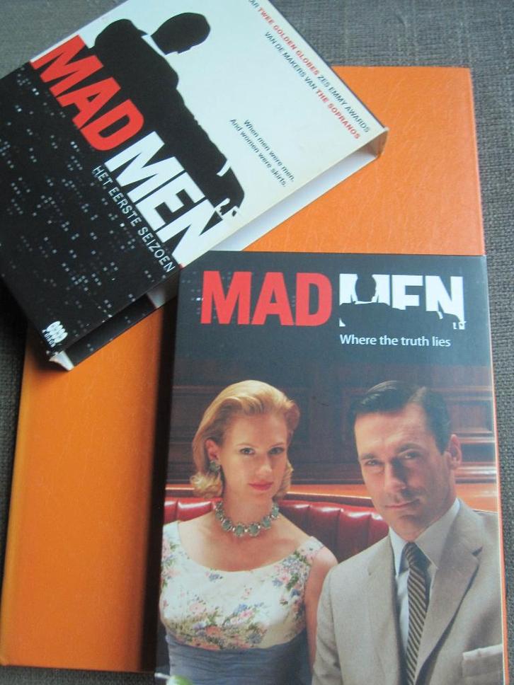 Mad Men - La première saison (2007) 4 disques, CD & DVD, DVD | TV & Séries télévisées, Comme neuf, Drame, Coffret, À partir de 12 ans