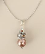 Dolce Luna Hanger Ketting - Champagne Parel & Swarovski, Handtassen en Accessoires, Ophalen, Met hanger, Beige, Nieuw