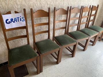 6 eetkamerstoelen in eik met fluwelen kussens beschikbaar voor biedingen