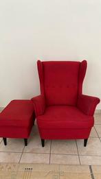 IKEA STRANDMON Wing Chair met Hocker, Huis en Inrichting, Fauteuils, Gebruikt, 75 tot 100 cm, Ophalen of Verzenden, IKEA STRANDMON Wing Chair met Hocker