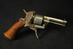 Antiek penvuur revolver Liège, Ophalen of Verzenden
