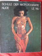 The Nude: Revue, Antiek en Kunst, Ophalen of Verzenden