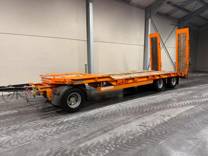 Dieplader Schwarzmuller, Zakelijke goederen, Machines en Bouw | Transport, Ophalen