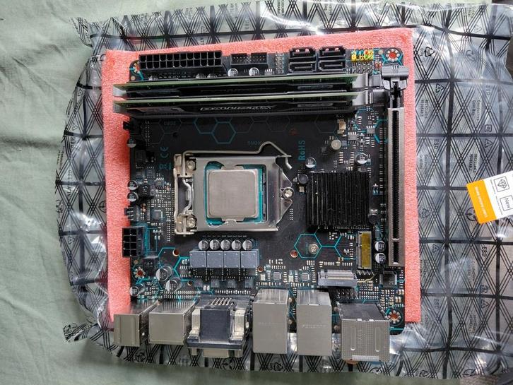 Machinist H97 STRONG + I5-4690K + 8gb ddr3 CRUCIAL BALLISTIX, Computers en Software, Moederborden, Gebruikt, DDR3, Ophalen