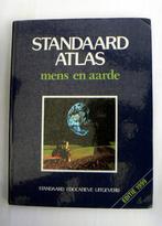 Standaard atlas.  Mens en aarde, Ophalen of Verzenden, Zo goed als nieuw