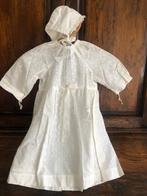 Robe de baptême vintage en tissu à broder avec chapeau, Enlèvement, Utilisé