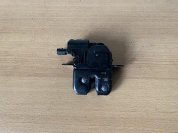 slotmechaniek achterklep renault  846300003R beschikbaar voor biedingen