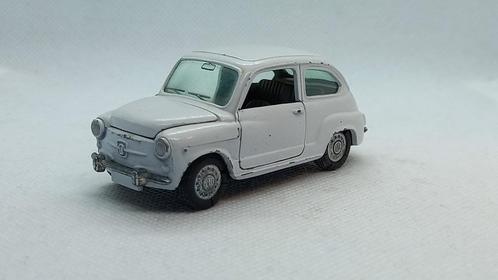 SEAT 600 Pillen mod. 335, Hobby en Vrije tijd, Modelauto's | 1:43, Gebruikt, Auto, Overige merken, Verzenden