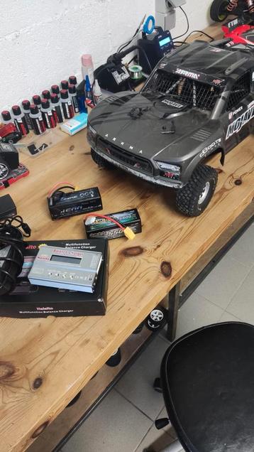 Arrma Mojave 1/7 6/8S 100 km/u beschikbaar voor biedingen