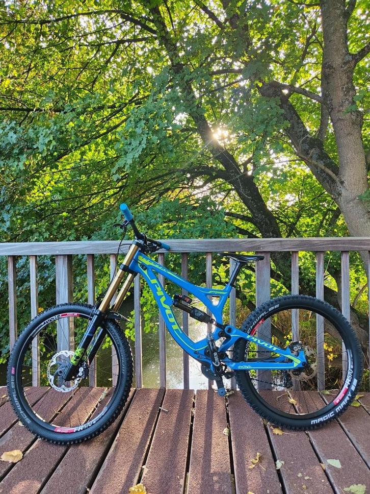 Pivot Phoenix DH Carbon 204 , Shimano Saint , Fox 40, Fietsen en Brommers, Fietsen | Mountainbikes en ATB, Zo goed als nieuw, Heren