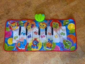 Playgro muzikale pianomat beschikbaar voor biedingen