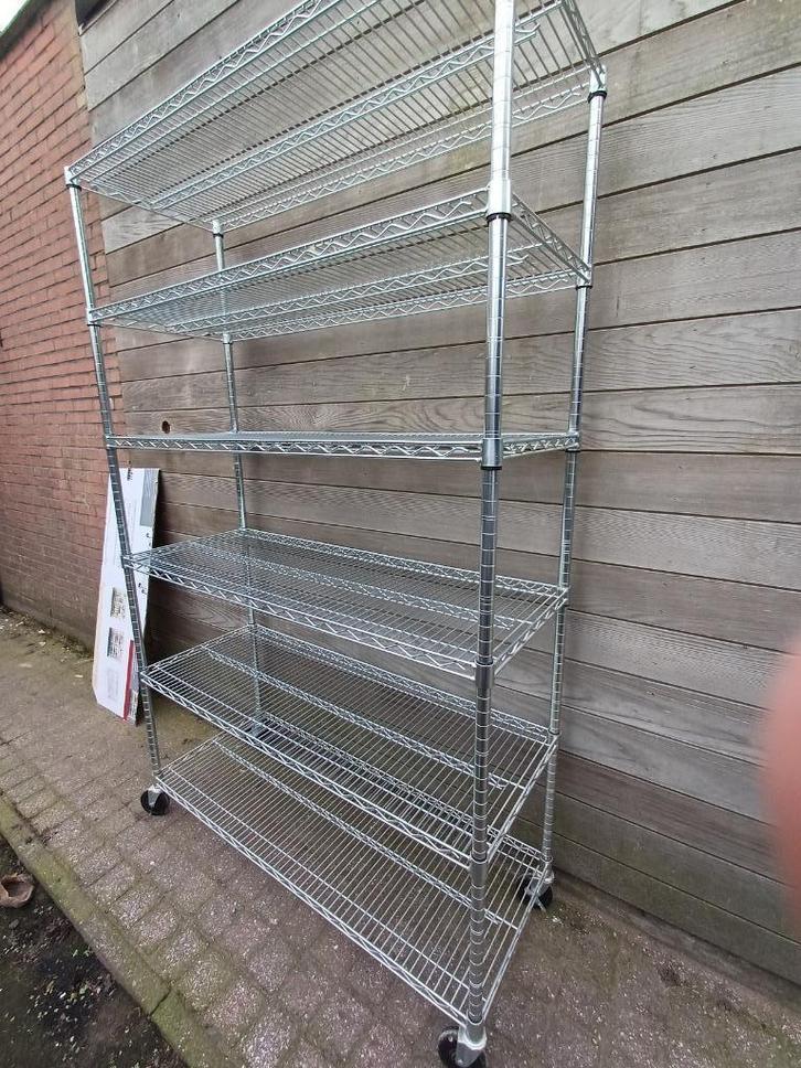 rek op wielen, Diversen, Overige Diversen, Gebruikt, Ophalen