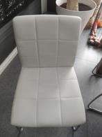 5 witte lederlook stoelen. Goede staat juist zie foto., Huis en Inrichting, Stoelen, Ophalen