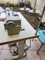 Industriele naaimachine Juki, Ophalen, Naaimachine