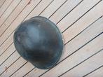 Militaire helm, Verzamelen, Ophalen